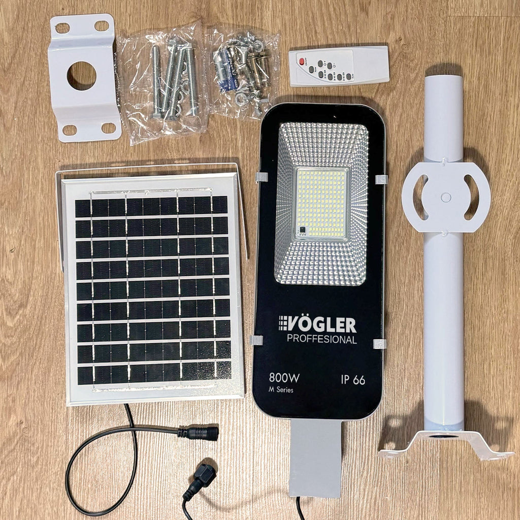 Potente lampada solare, sensore crepuscolare, telecomando, Vögler Professional 800W