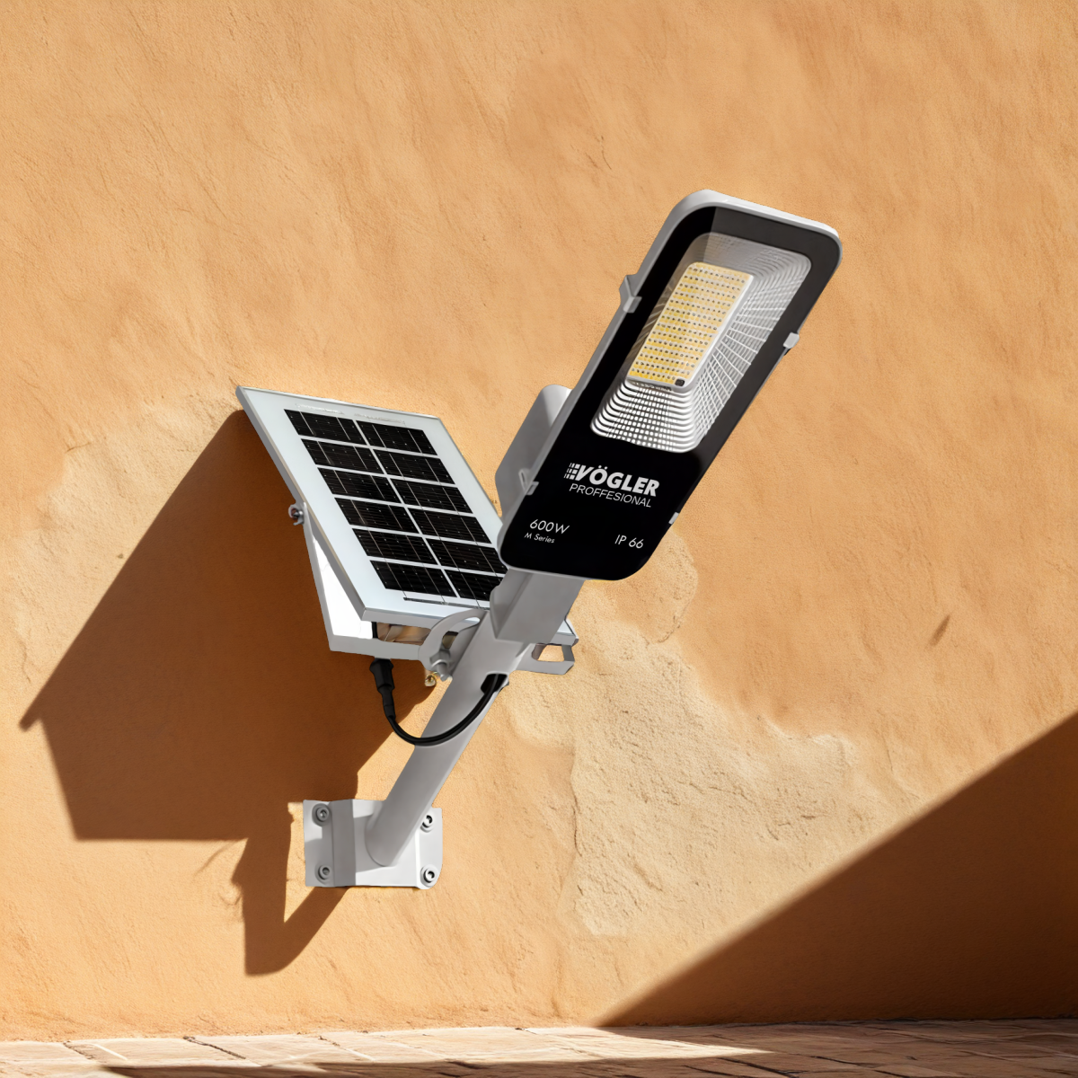 Potente lampada solare, sensore crepuscolare, telecomando, Vögler Professional 600W