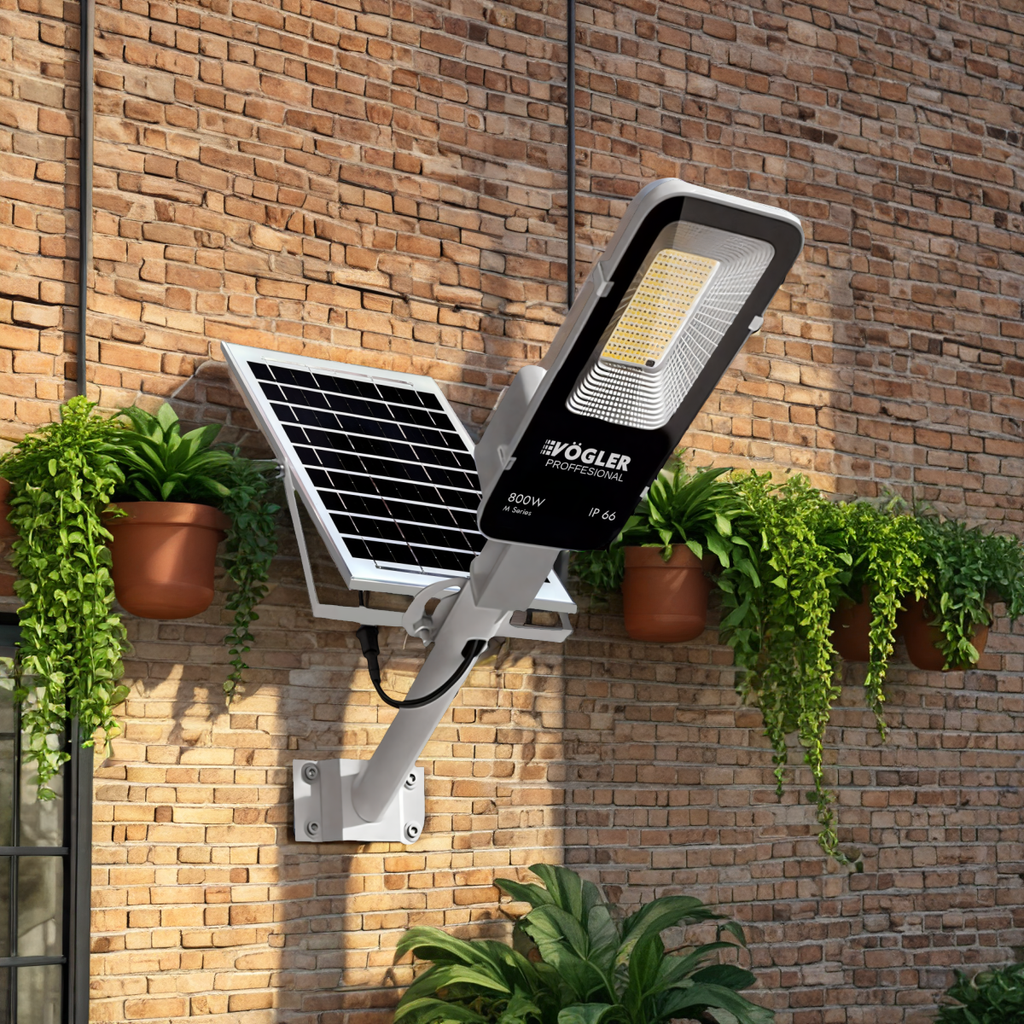 Potente lampada solare, sensore crepuscolare, telecomando, Vögler Professional 800W